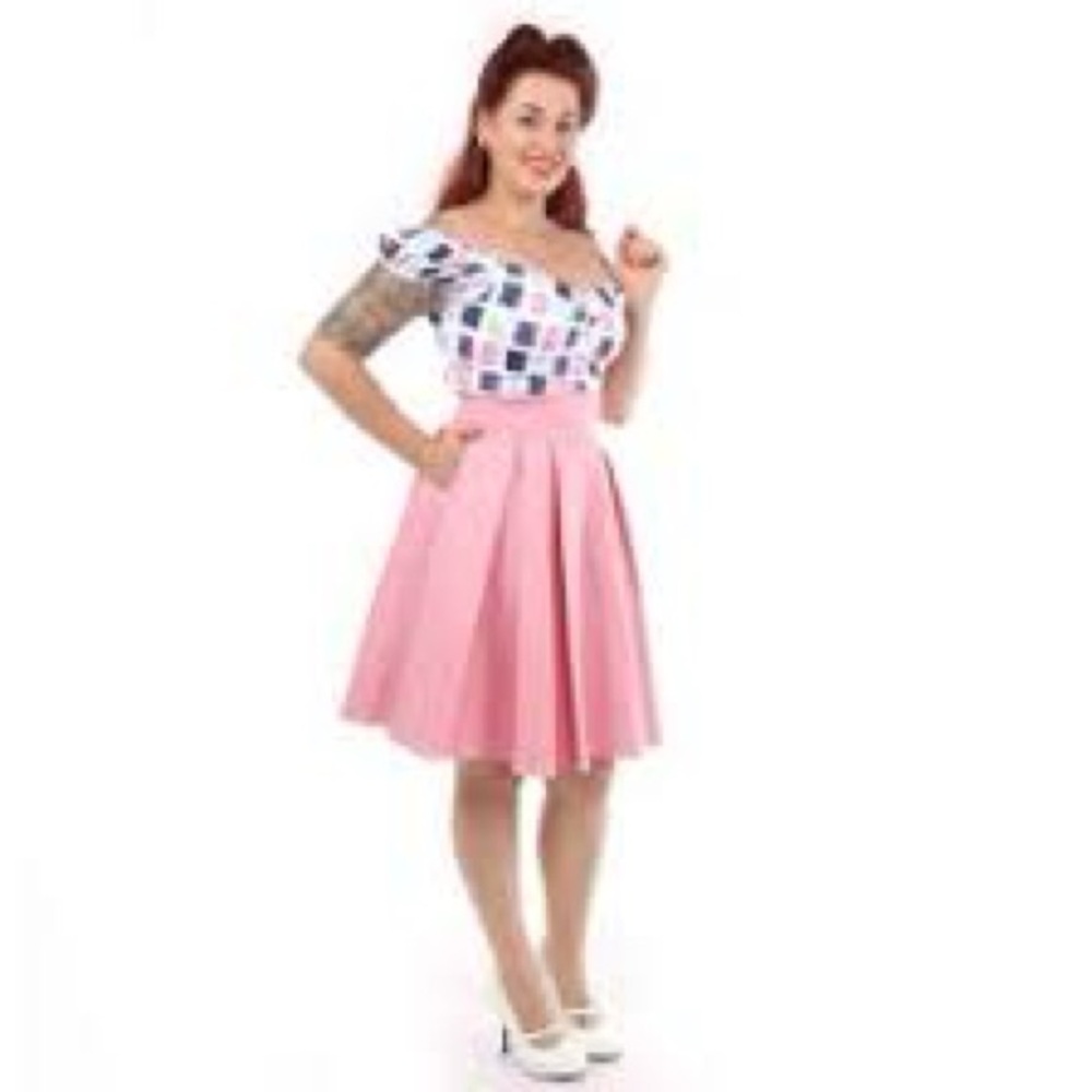 BNWT Pinup Couture Jun Skirt LARGE.
